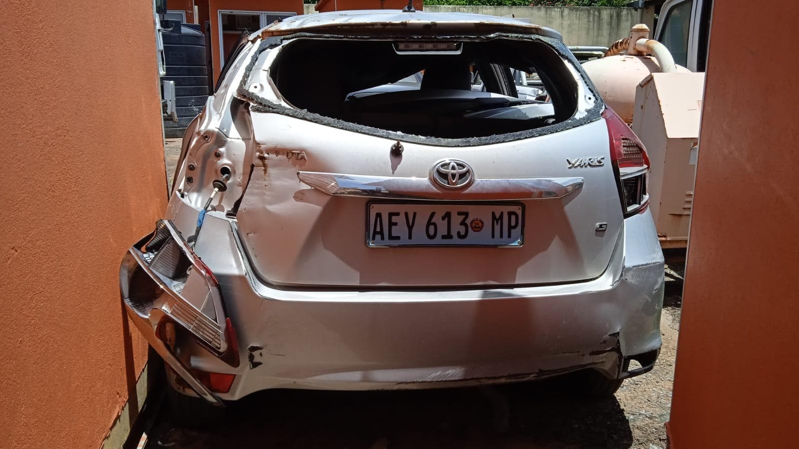 Toyota Yaris · — image 2