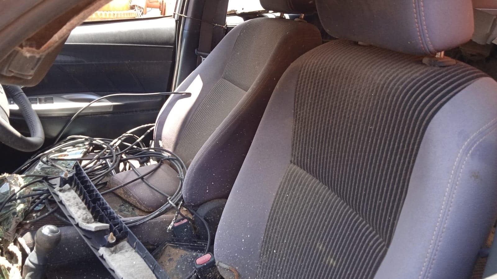 Toyota Yaris · — image 5