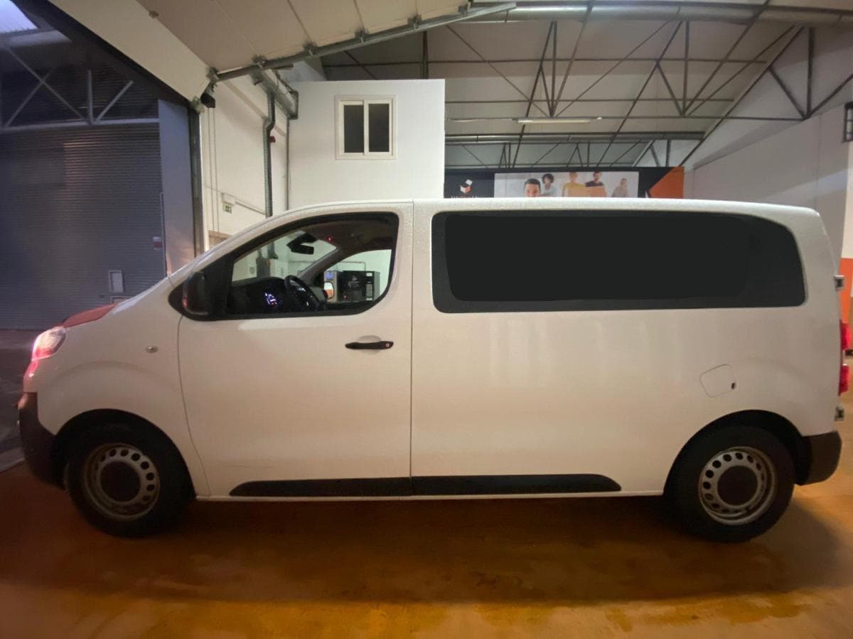 Opel Vívaro 1.5 CDTI · Ano 2021 — imagem 1