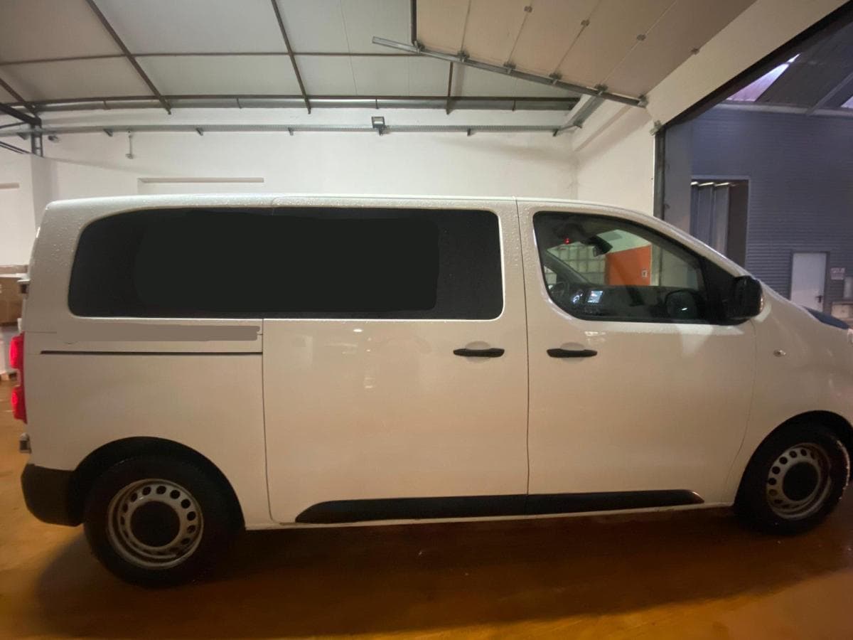 Opel Vívaro 1.5 CDTI · Ano 2021 — imagem 2