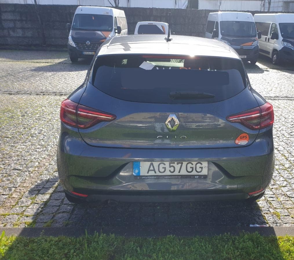 Renault Clio 1.0 TCE · Ano 2021 — image 5