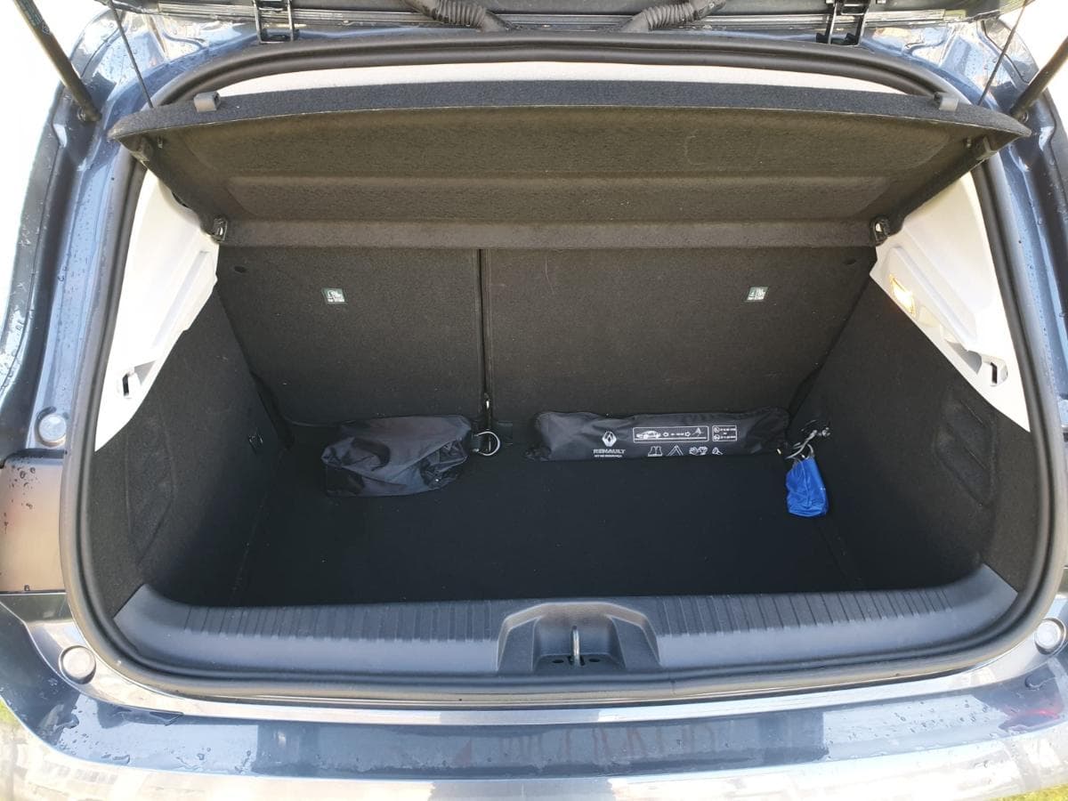 Renault Clio 1.0 TCE · Ano 2021 — image 7
