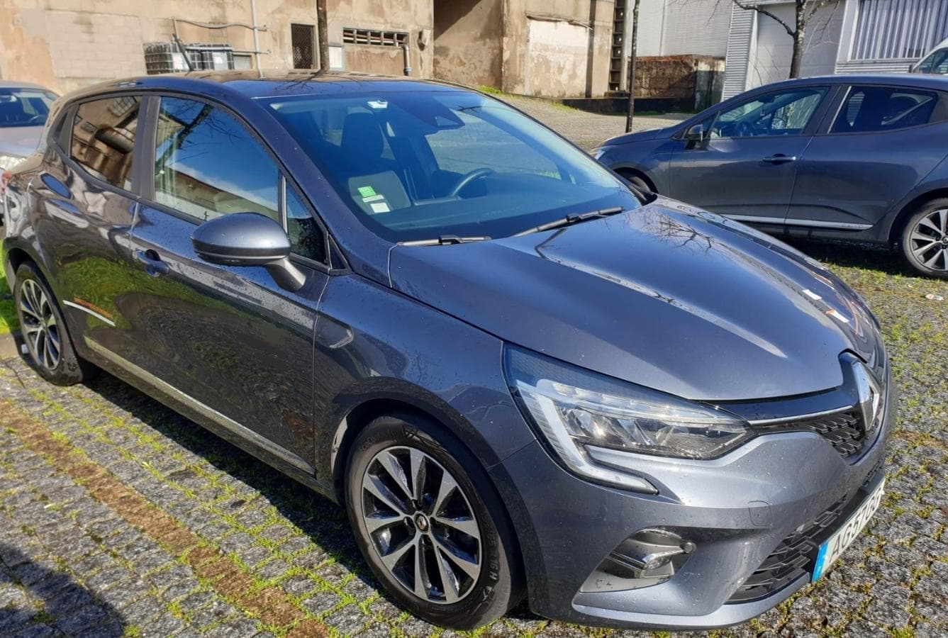 Renault Clio 1.0 TCE · Ano 2021 — image 2