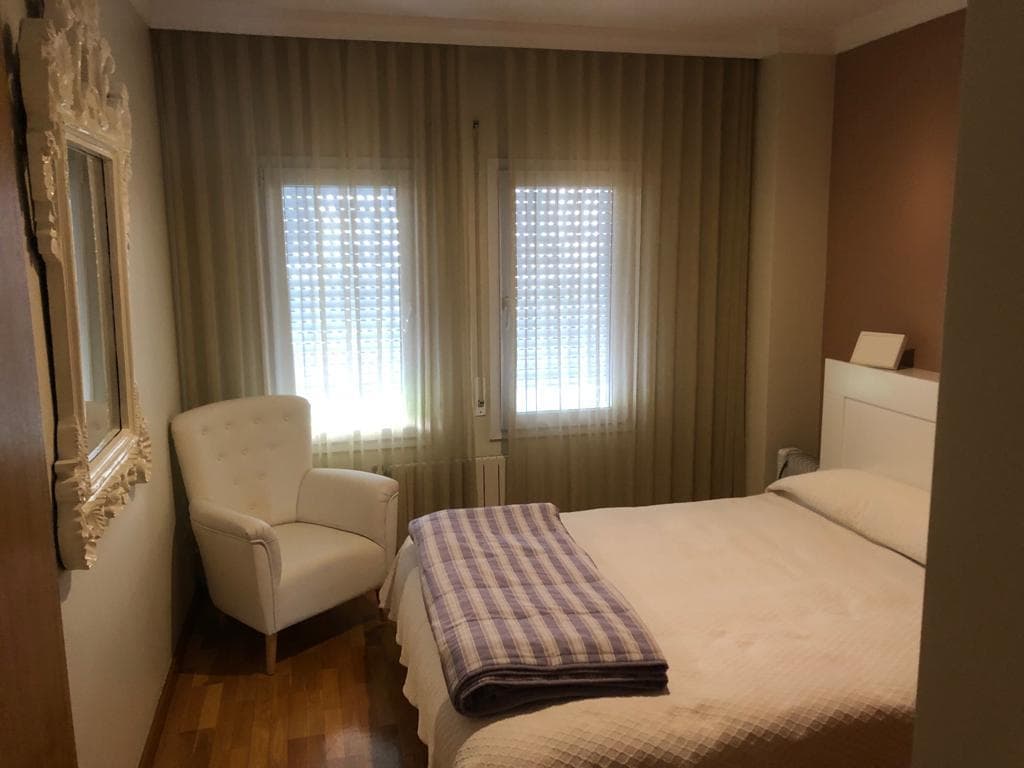 Apartamento T3 com Garagem  · Vila Nova de Gaia — image 8