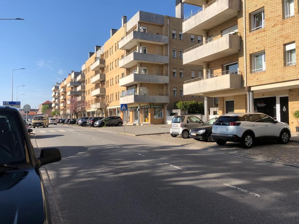 Apartamento T3 com Garagem  · Vila Nova de Gaia — image 20