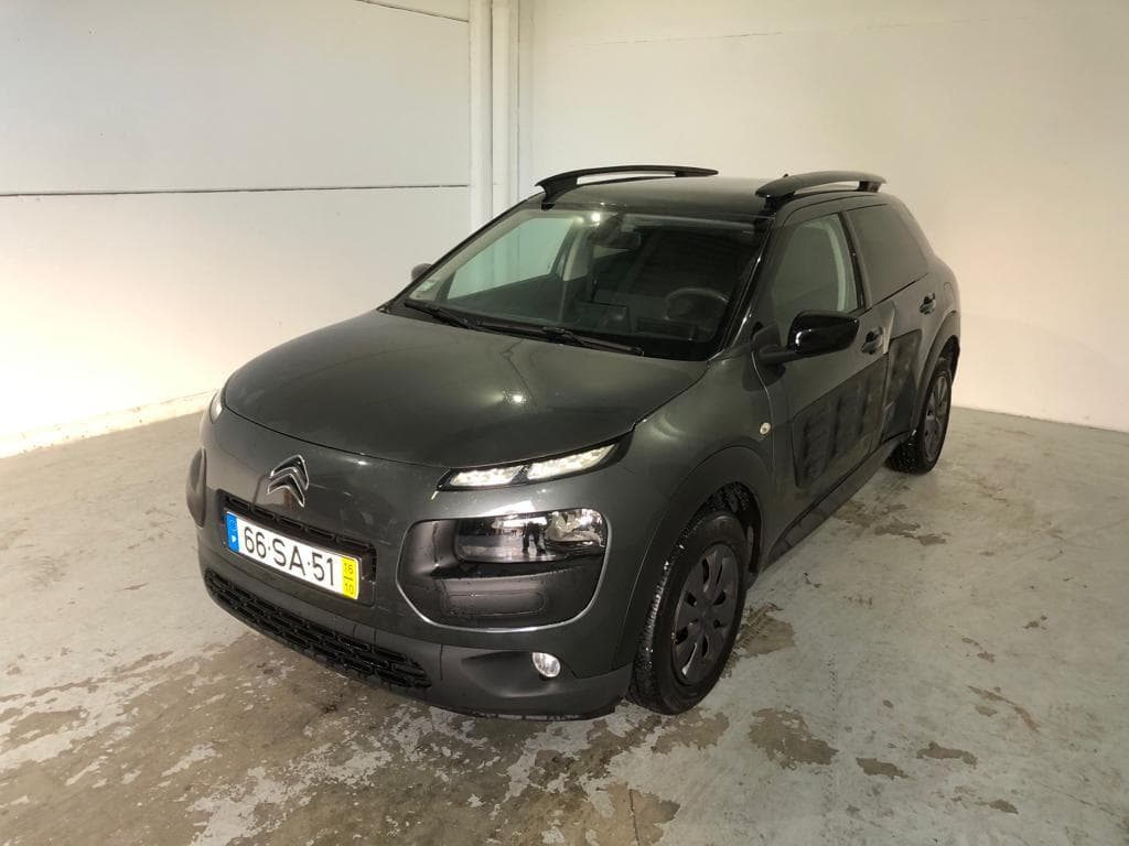 Citroën C4 Cactus 1.2 · Ano 2016  66-SA-51 — imagem 1