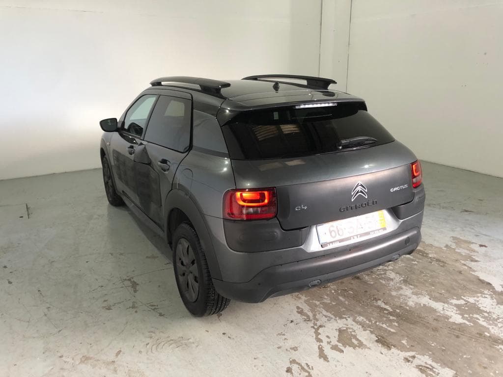 Citroën C4 Cactus 1.2 · Ano 2016  66-SA-51 — imagem 4
