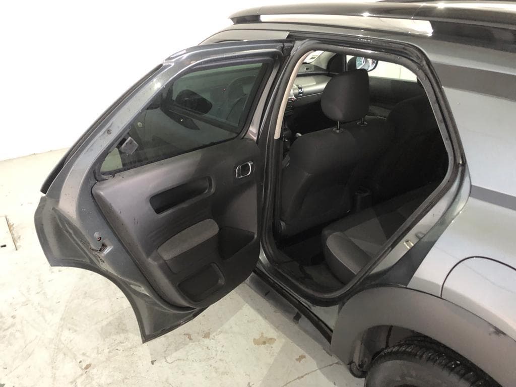 Citroën C4 Cactus 1.2 · Ano 2016  66-SA-51 — imagem 29