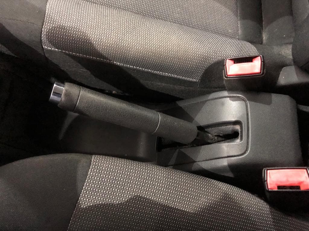 Citroën C4 Cactus 1.2 · Ano 2016  66-SA-51 — imagem 31