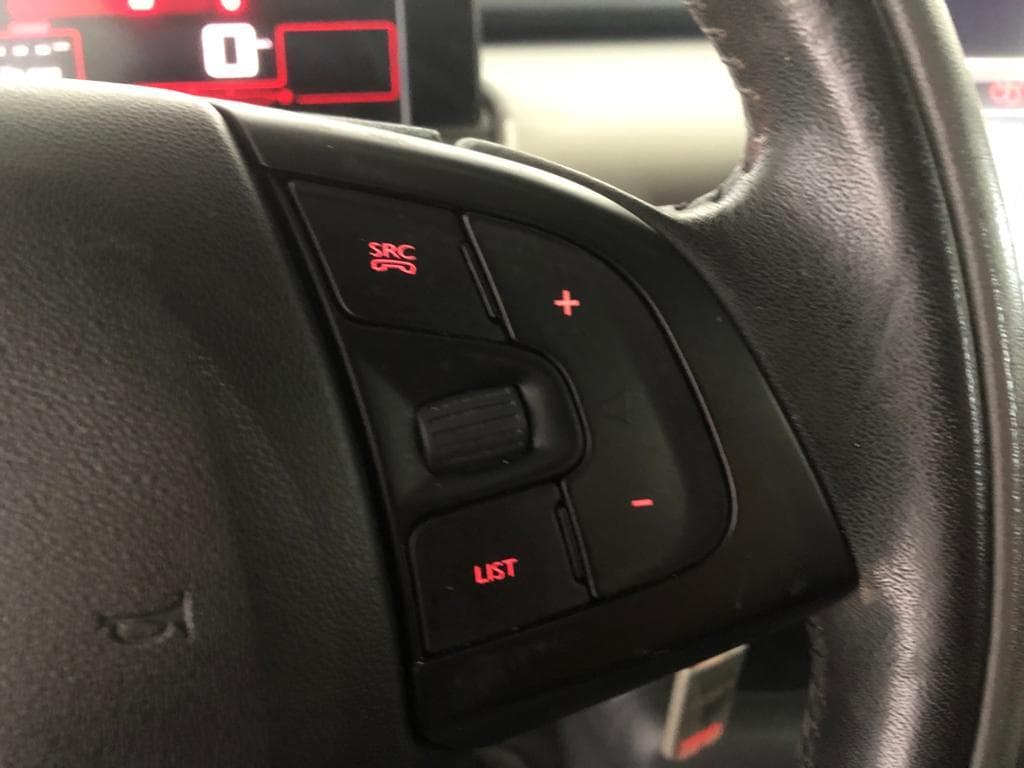 Citroën C4 Cactus 1.2 · Ano 2016  66-SA-51 — imagem 34