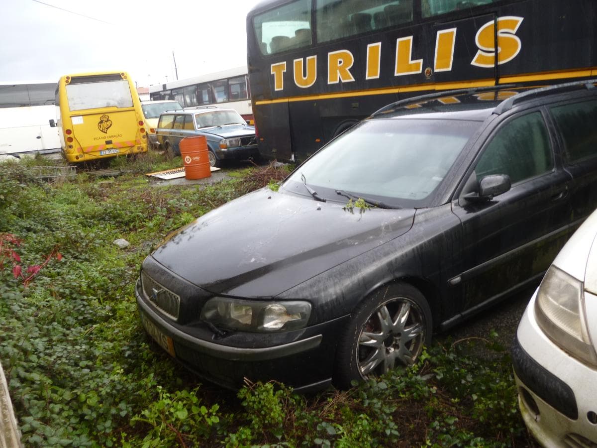 VOLVO V70 D5 — image 2