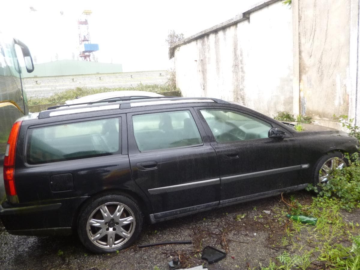 VOLVO V70 D5 — image 3