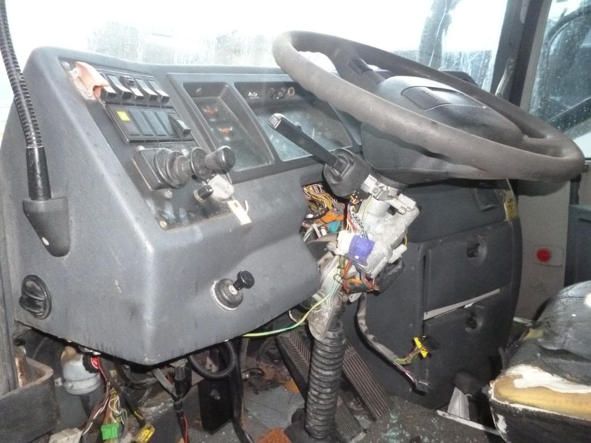 Autocarro VOLVO B12B — imagem 9