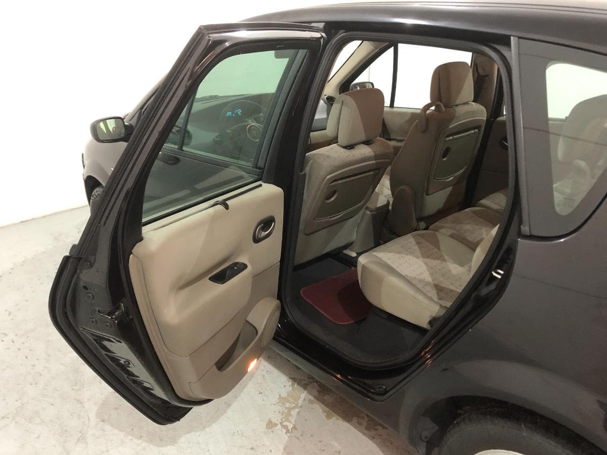 Renault Scénic 1.5DCI · Ano 2007 — image 20