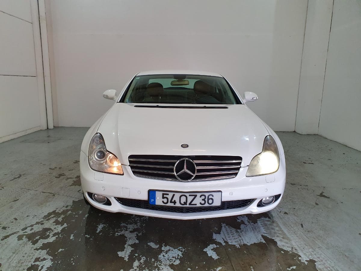 Mercedes-Benz 320 CDI · Ano 2005 — imagen 2
