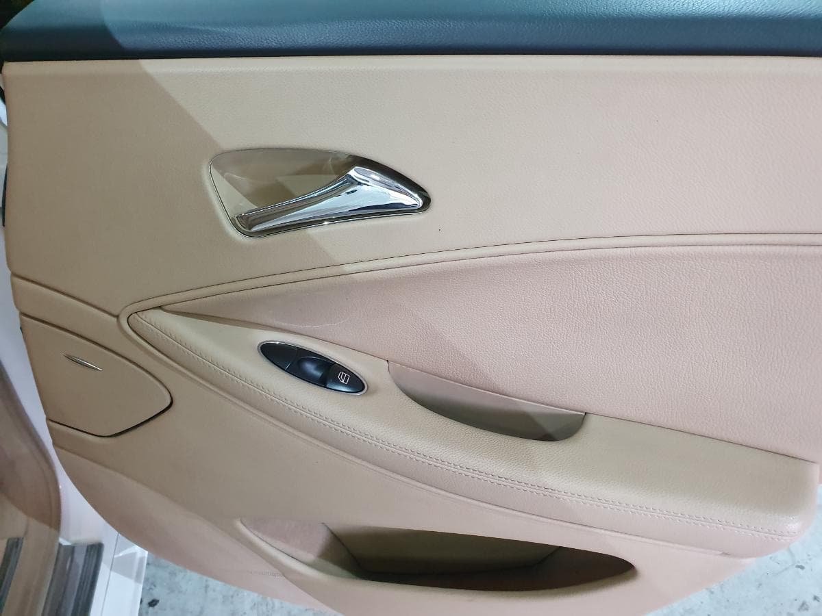 Mercedes-Benz 320 CDI · Ano 2005 — imagen 20