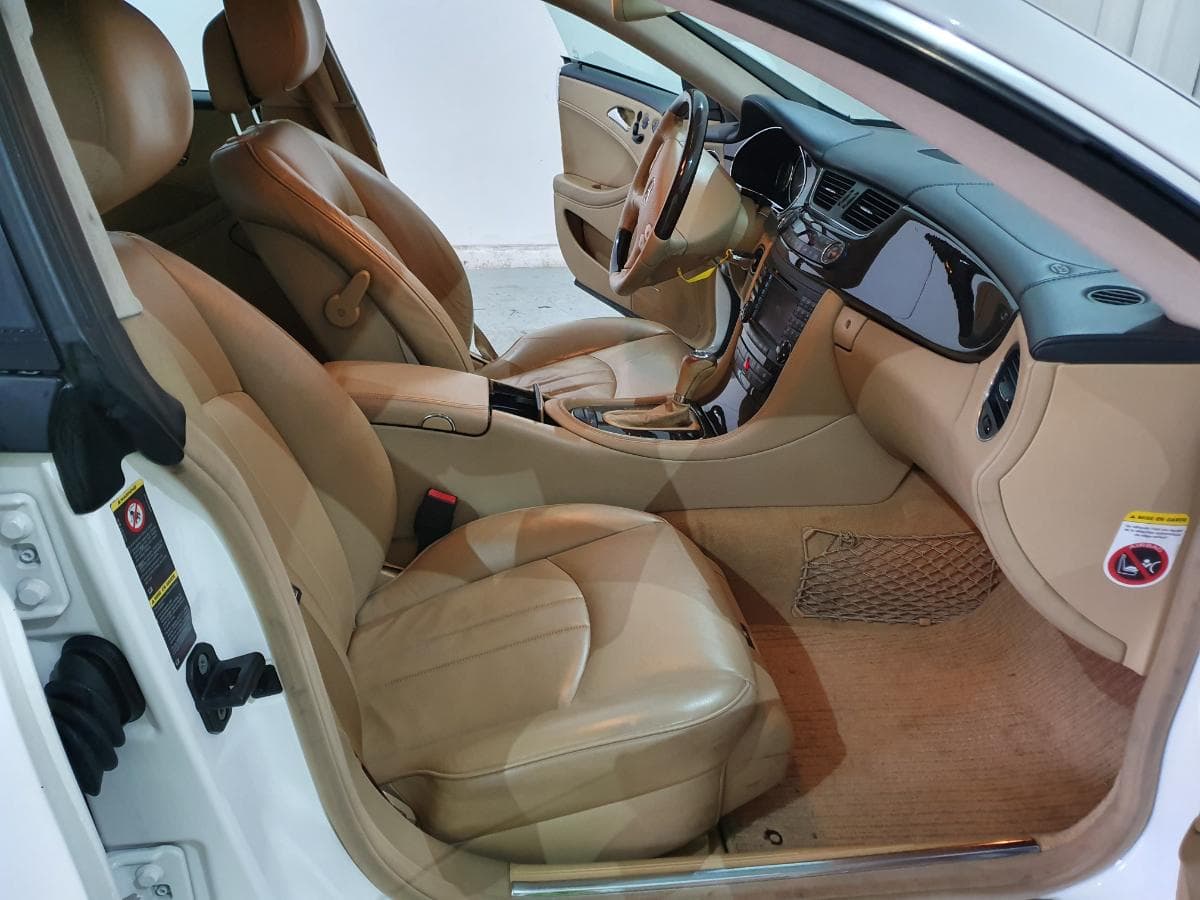 Mercedes-Benz 320 CDI · Ano 2005 — imagen 24