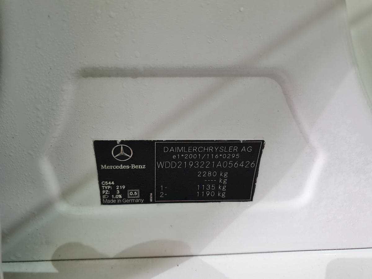 Mercedes-Benz 320 CDI · Ano 2005 — imagen 25