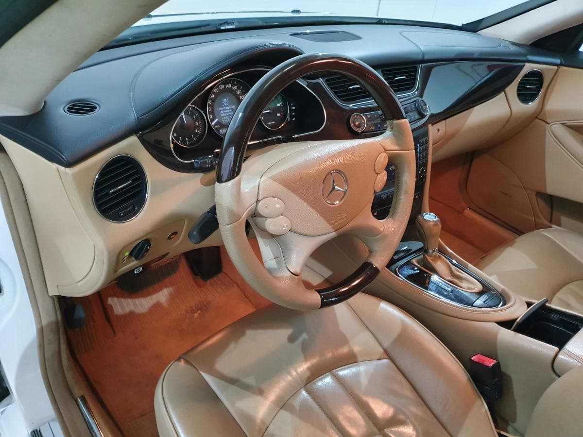 Mercedes-Benz 320 CDI · Ano 2005 — imagen 30