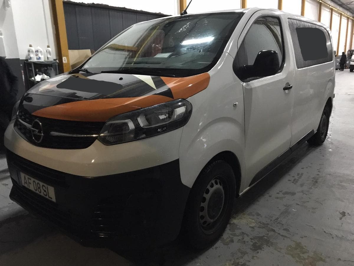 Opel Vivaro 1.5 CDTI · Ano 2021