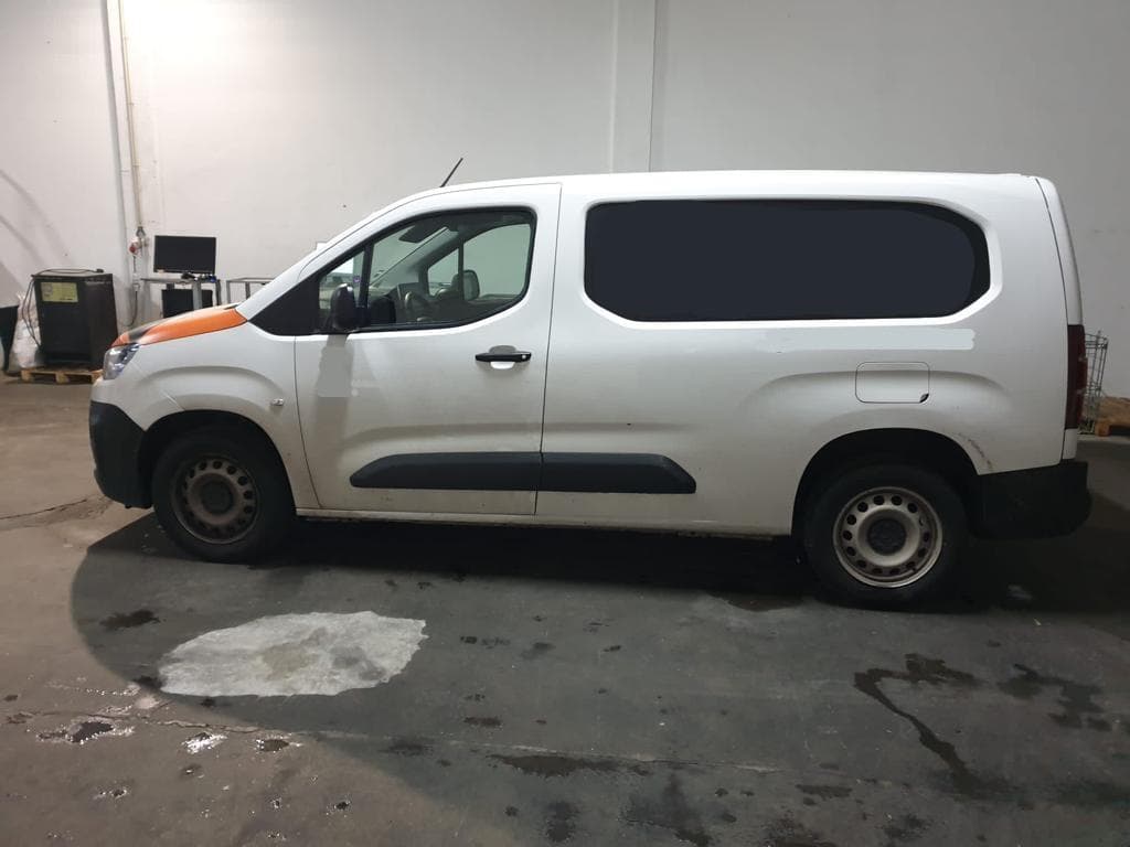 Citroën Berlingo Van 1.5 Blue Hdi · Ano 2021 — image 2