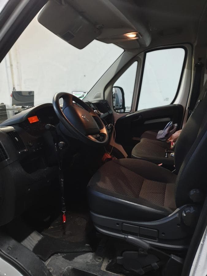 Citroën Jumper 2.2 Blue Hdi · Año 2021 — imagen 7