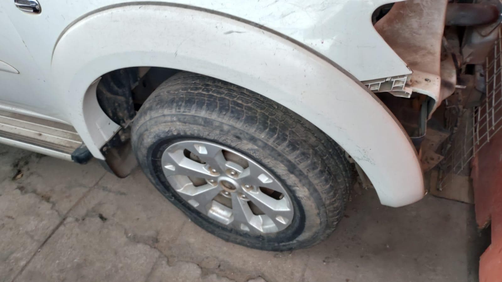 Mitsubishi Triton · — imagen 2