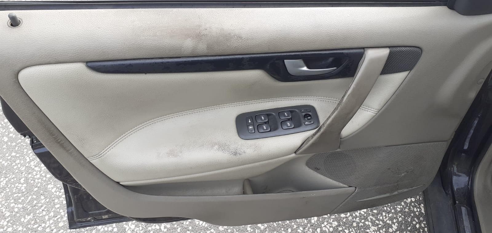 Volvo S60 2.4 D5 · Ano 2003 — imagen 21