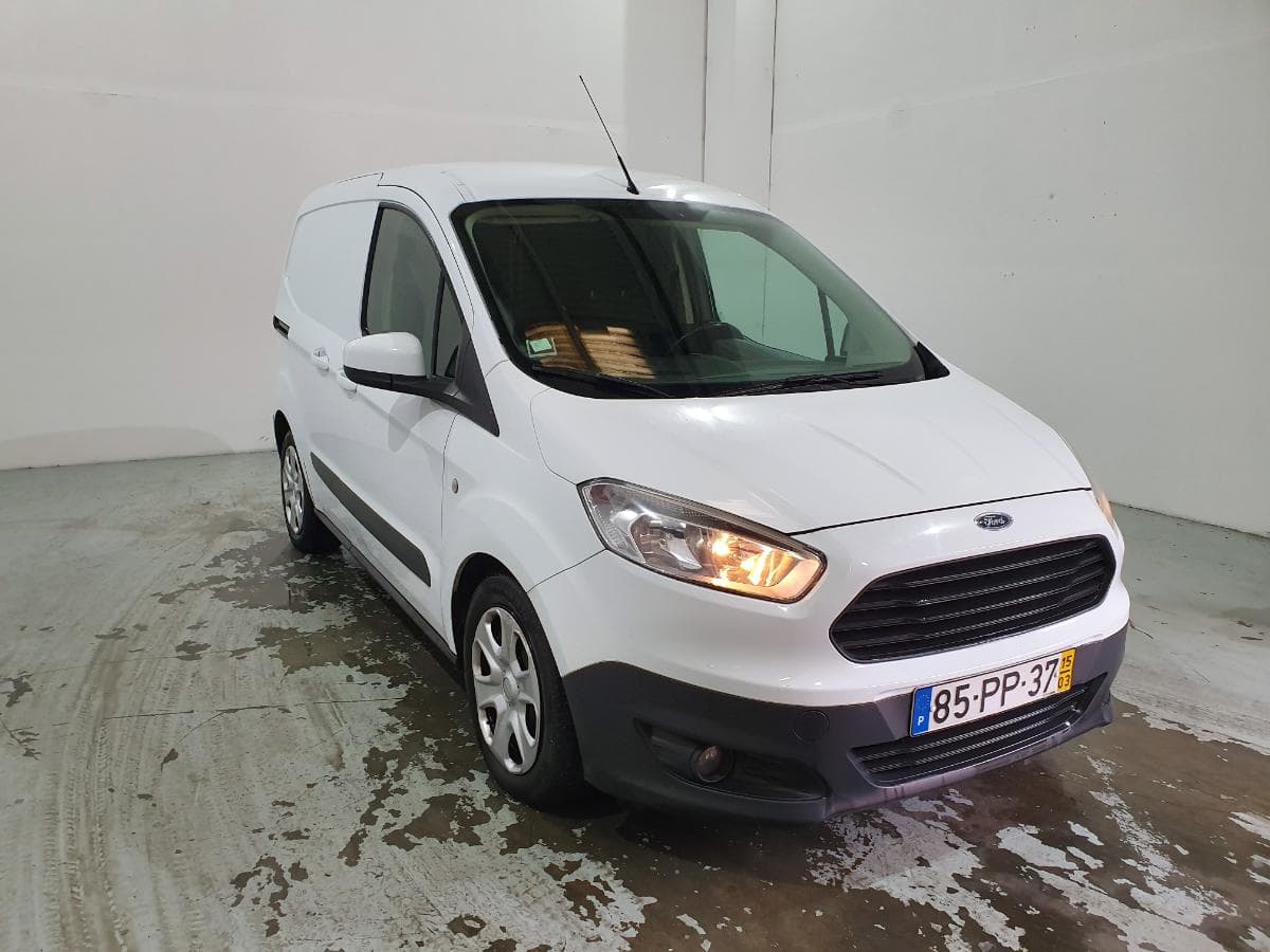 Ford Transit Courier 1.5 TDCI — imagem 3