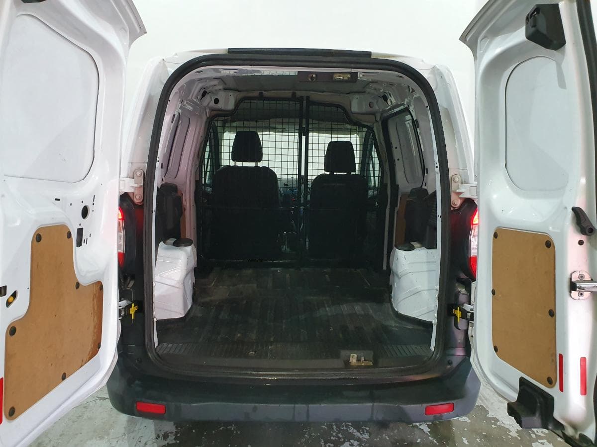 Ford Transit Courier 1.5 TDCI — imagem 8