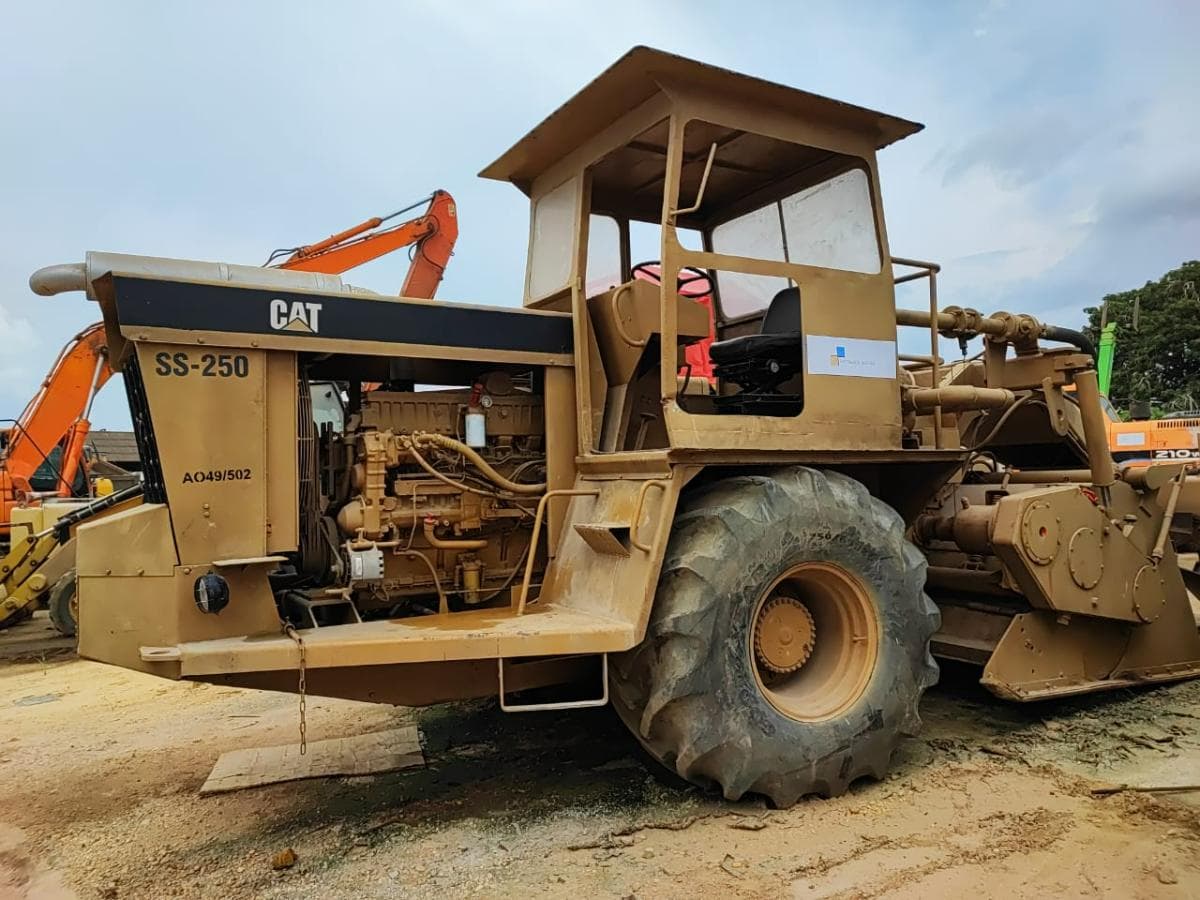 Misturadora/Recicladora CATERPILLAR SS 250 — image 4