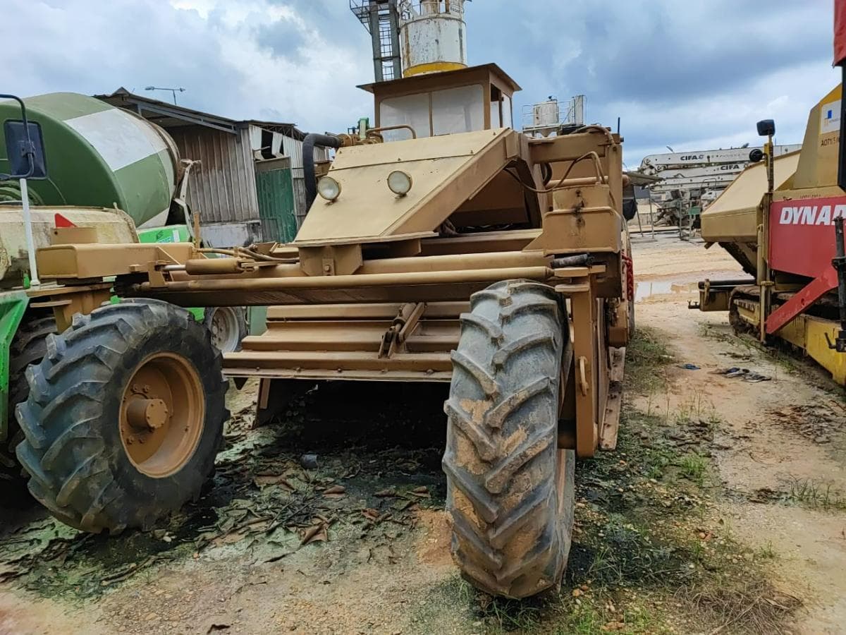 Misturadora/Recicladora CATERPILLAR SS 250 — image 1
