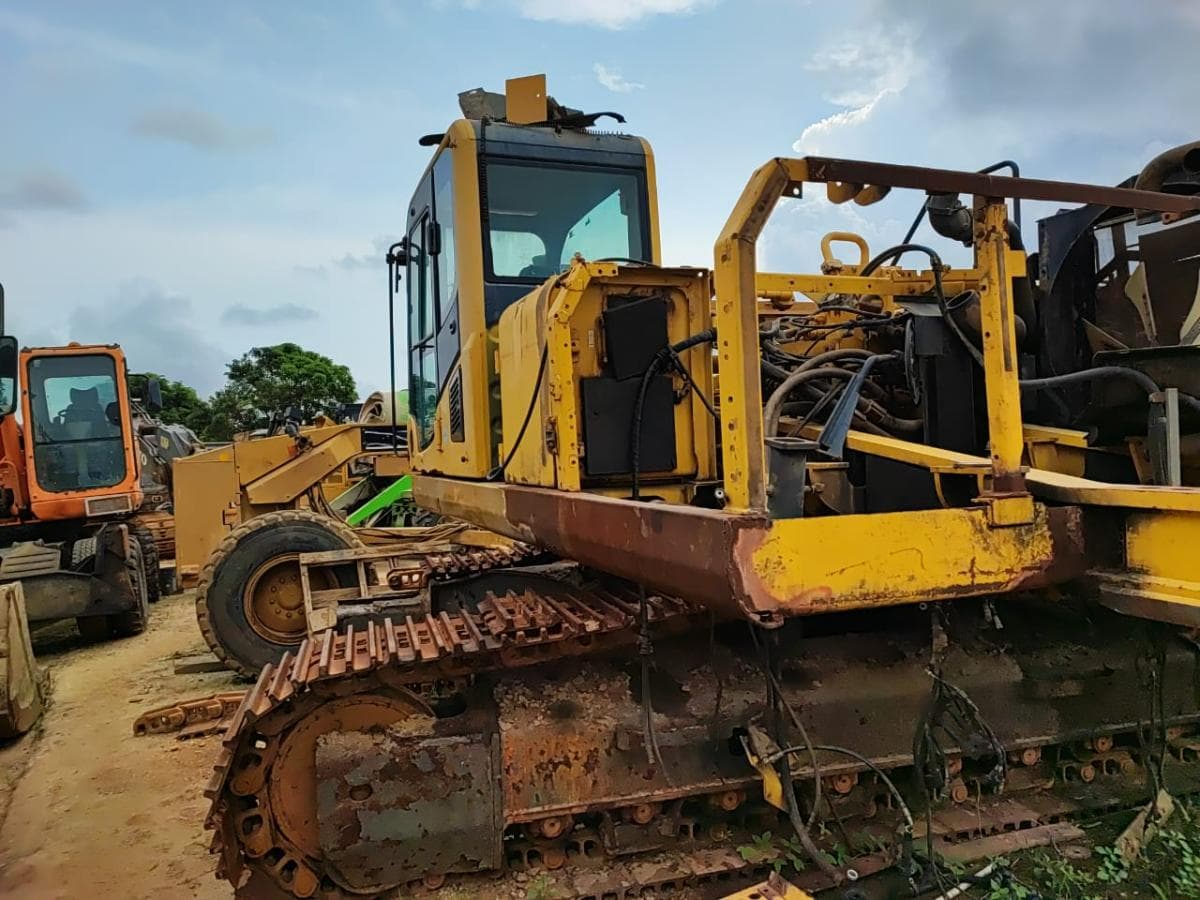 Escavadora de Rastos (30T) KOMATSU PC300-8 · Viana — image 7