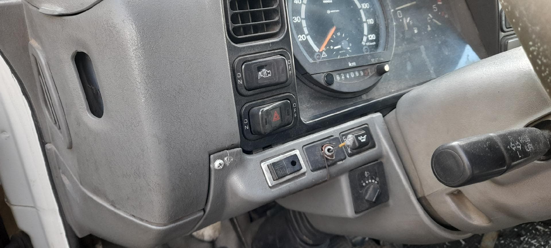 Mitsubishi Canter — imagem 11