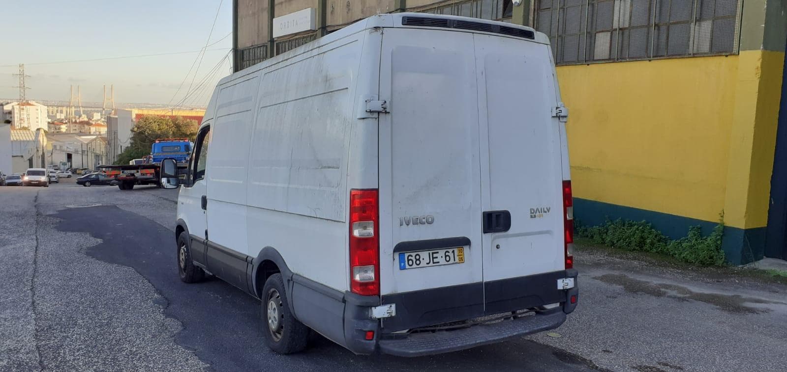Iveco Daily 3551 TV · Ano 2010 — imagen 5