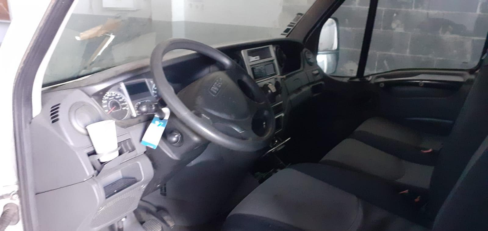 Iveco Daily 3551 TV · Ano 2010 — imagen 14