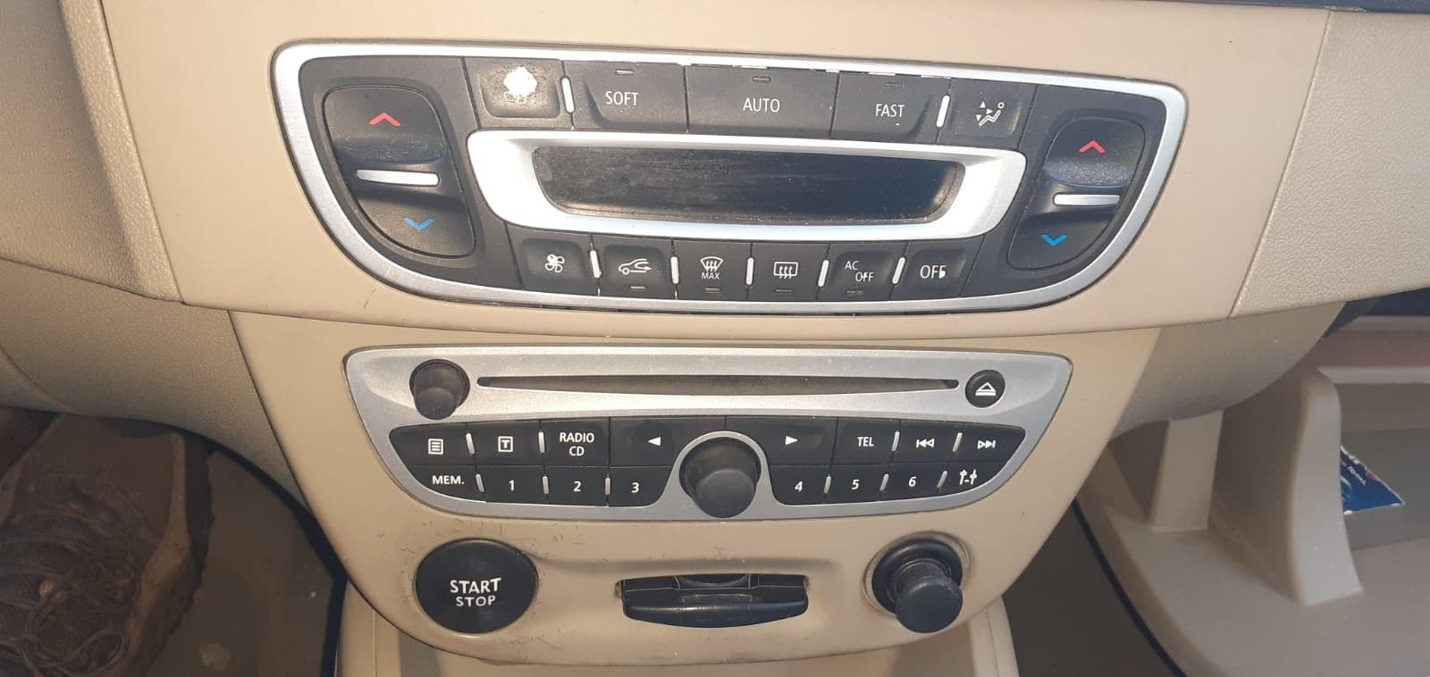 Renault Mégane 1.5DCI · Ano 2012 — image 20