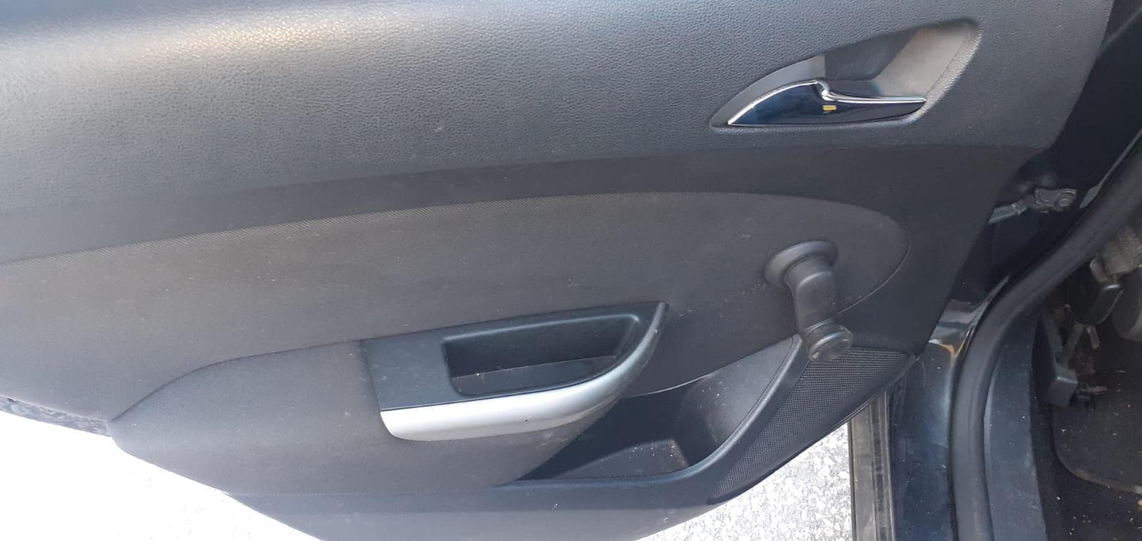 Opel Astra 1.7CDTI · Ano 2012 — imagen 18