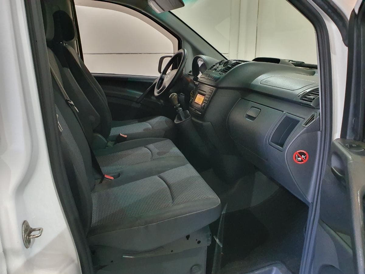 Mercedes-Benz Vito 2.2 CDI · Ano 2011 — imagen 21