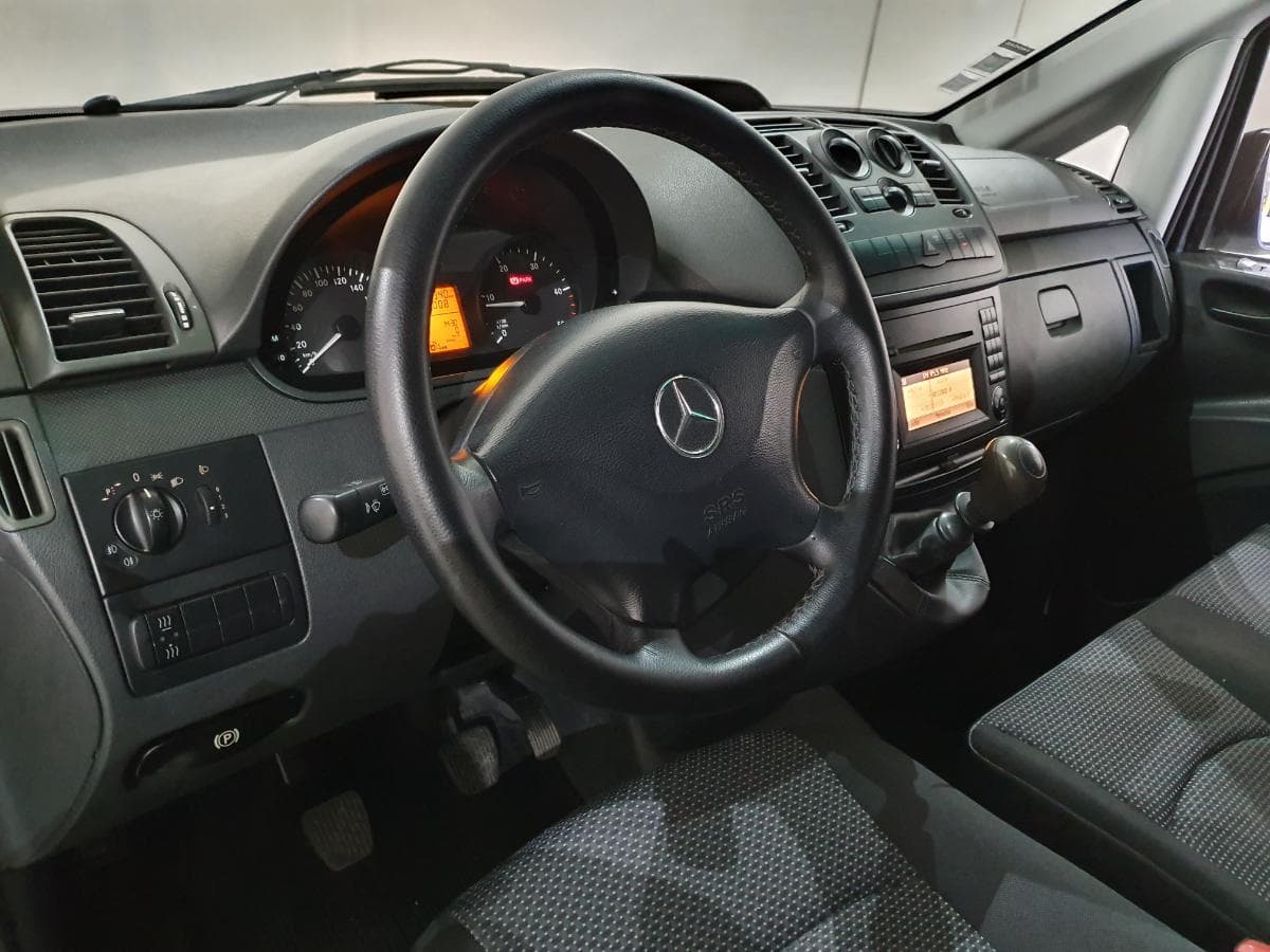 Mercedes-Benz Vito 2.2 CDI · Ano 2011 — imagen 23