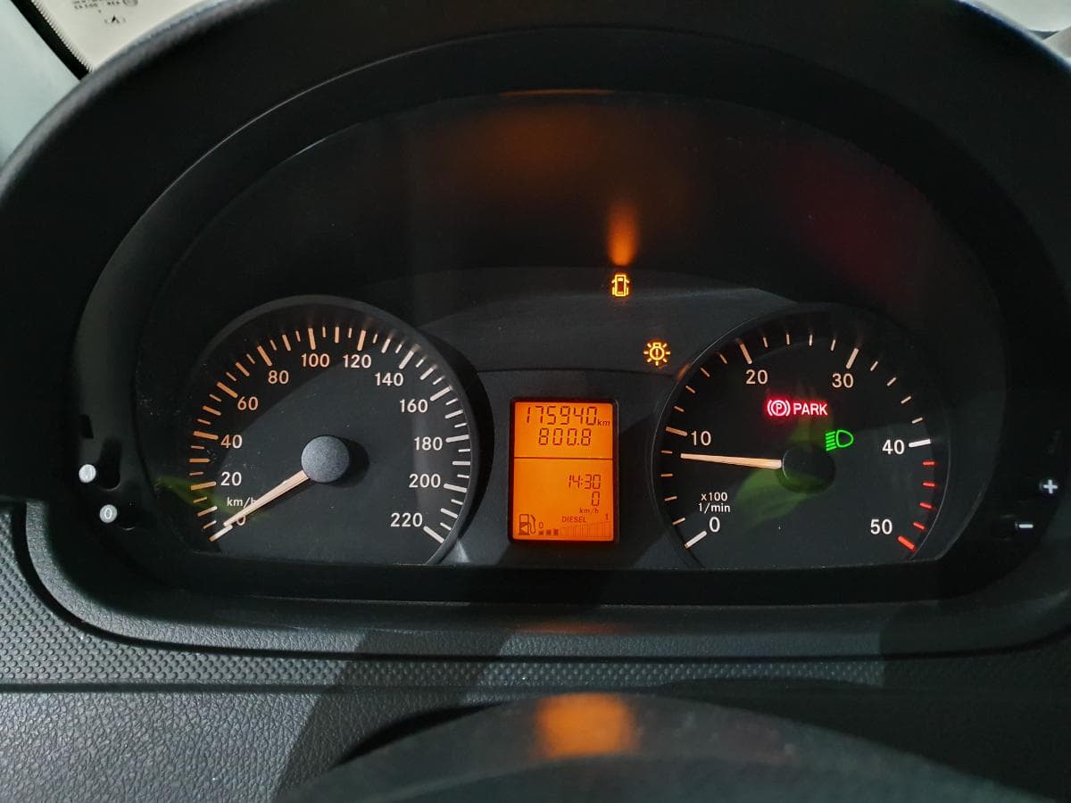 Mercedes-Benz Vito 2.2 CDI · Ano 2011 — imagen 29