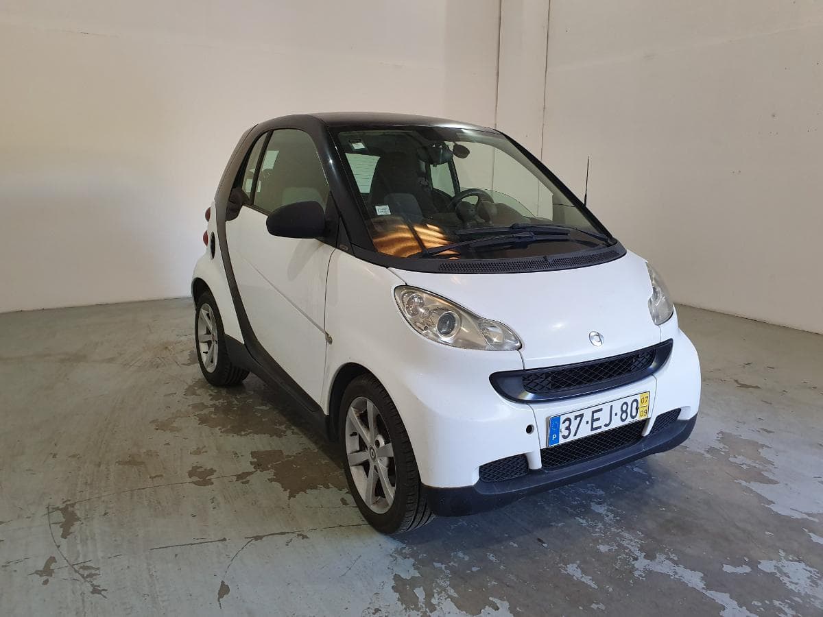 Smart Fortwo Coupé 0.8 CDI · Ano 2007 — imagem 2