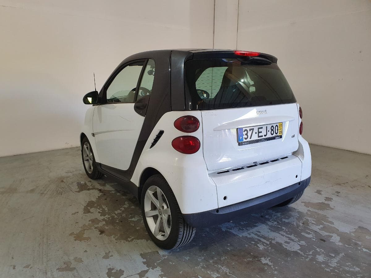 Smart Fortwo Coupé 0.8 CDI · Ano 2007 — imagem 6