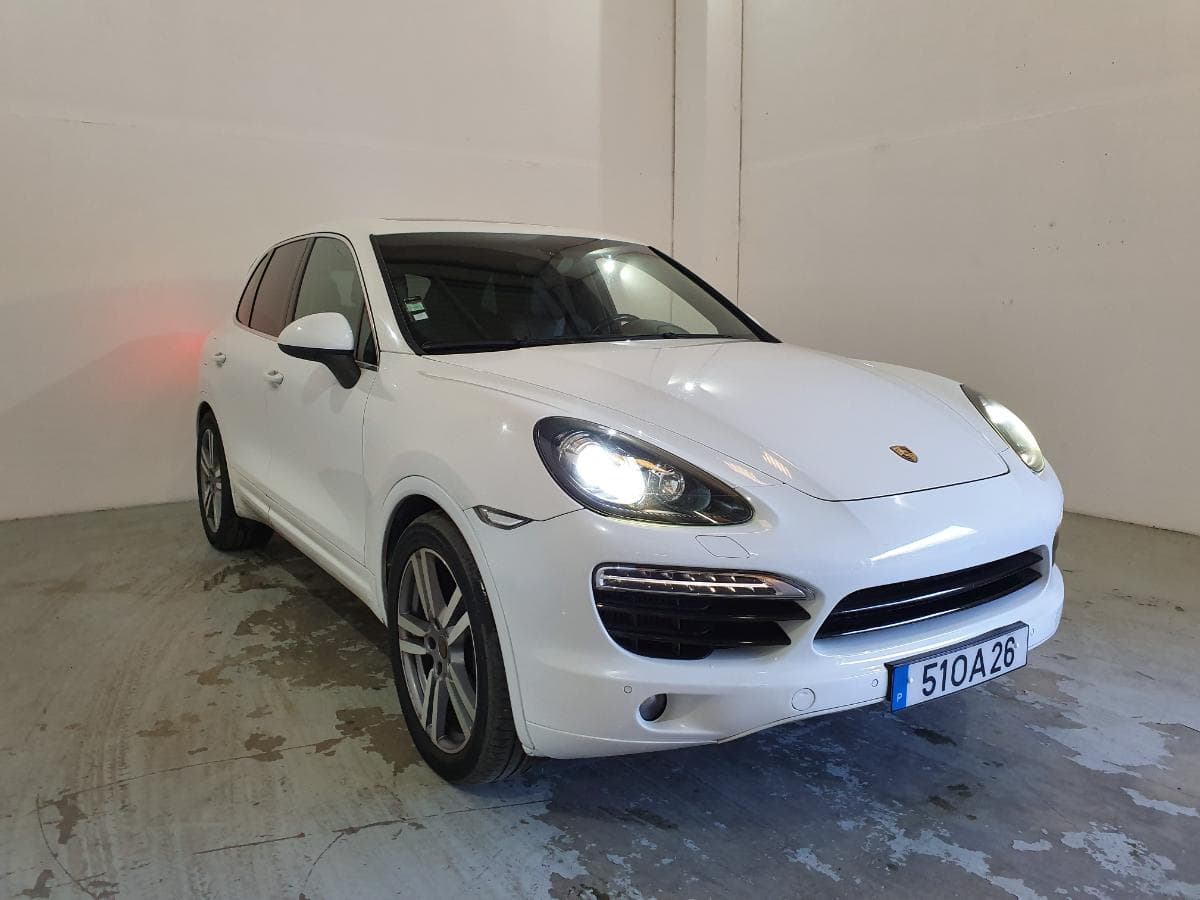 Porsche Cayenne 3.0D · Ano 2013 — imagem 1