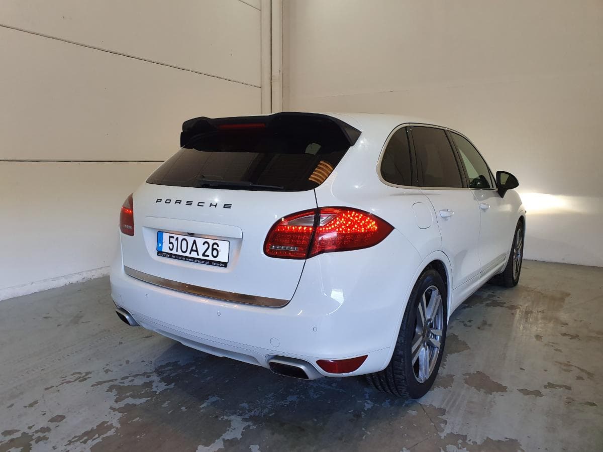 Porsche Cayenne 3.0D · Ano 2013 — imagem 7