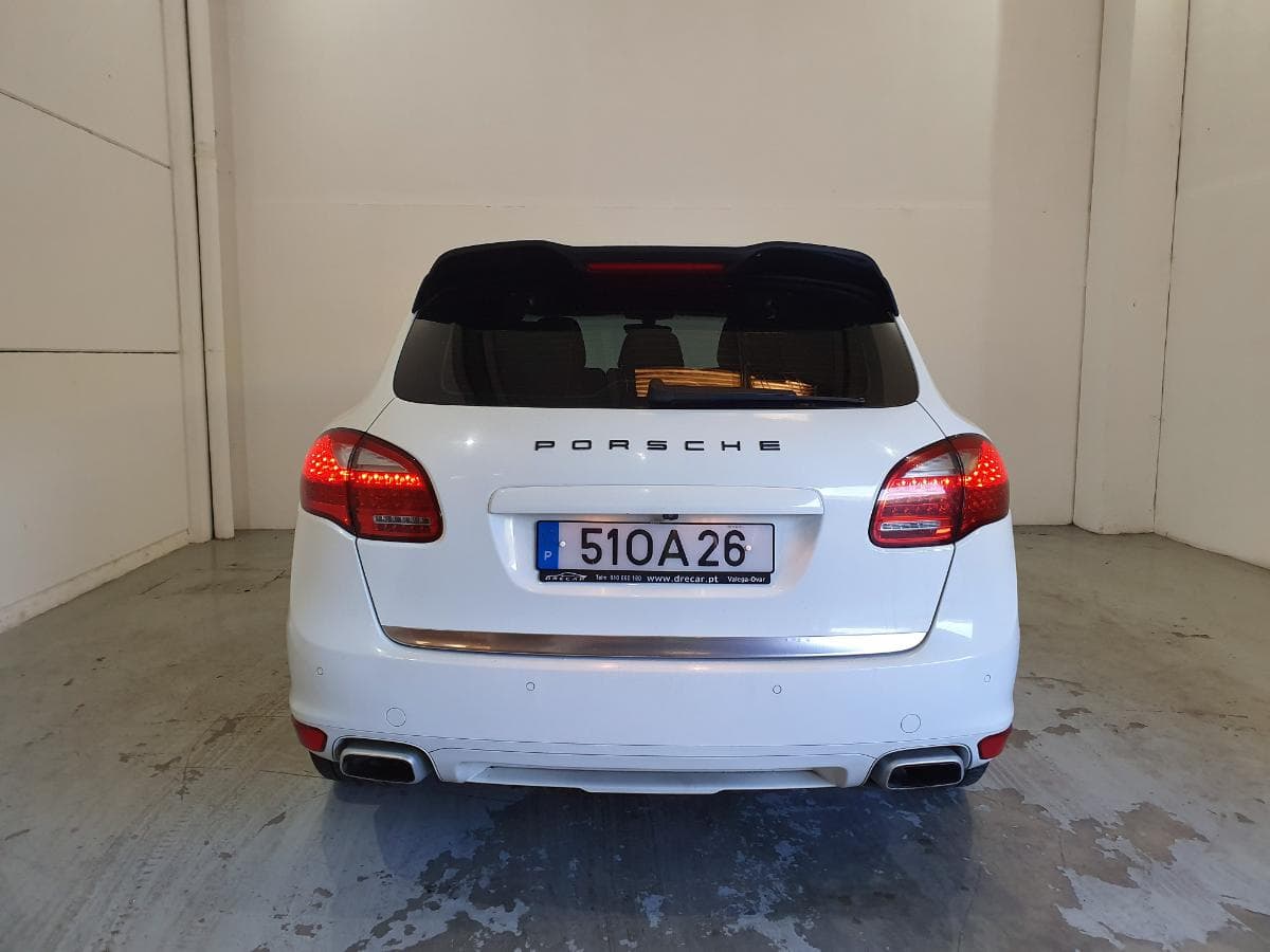 Porsche Cayenne 3.0D · Ano 2013 — imagem 6