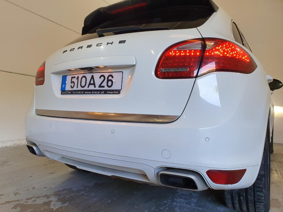 Porsche Cayenne 3.0D · Ano 2013 — imagem 8