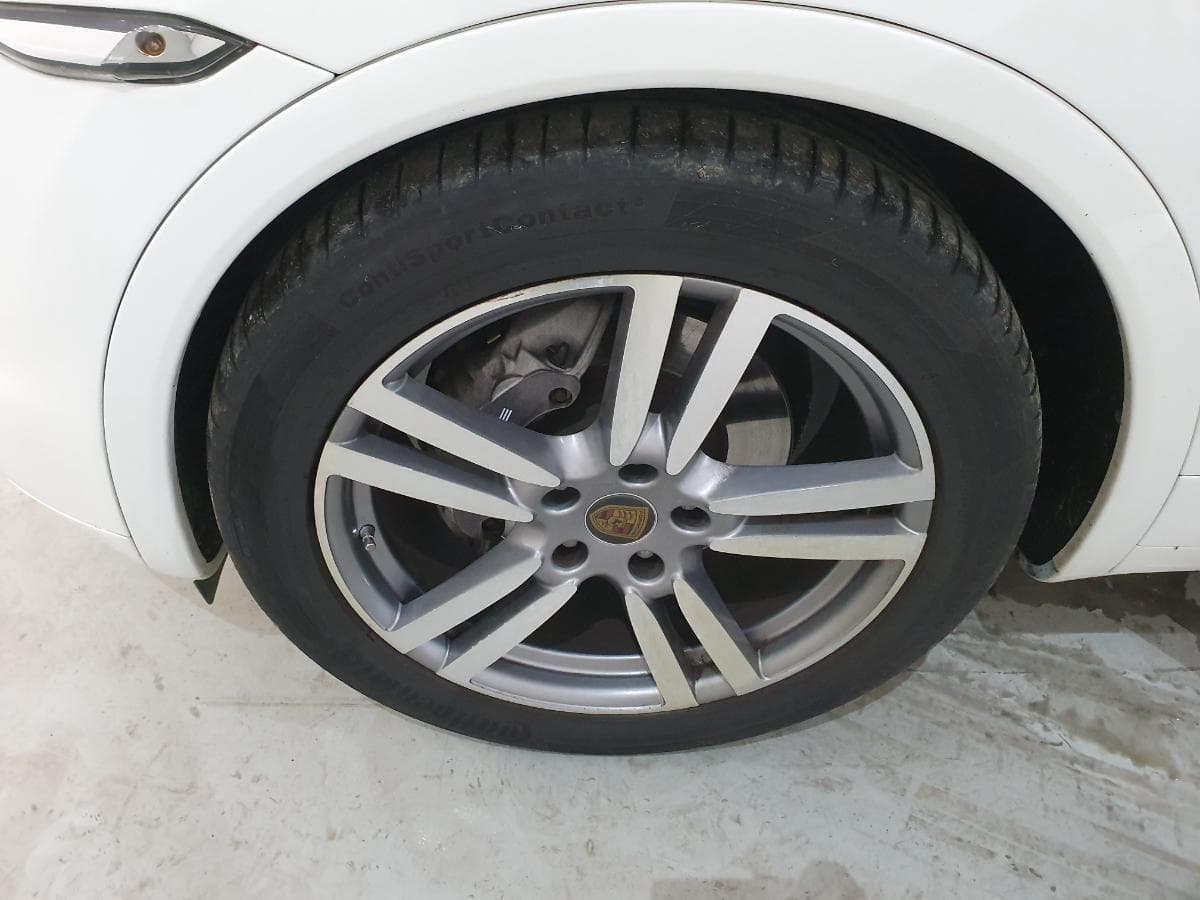 Porsche Cayenne 3.0D · Ano 2013 — imagem 13