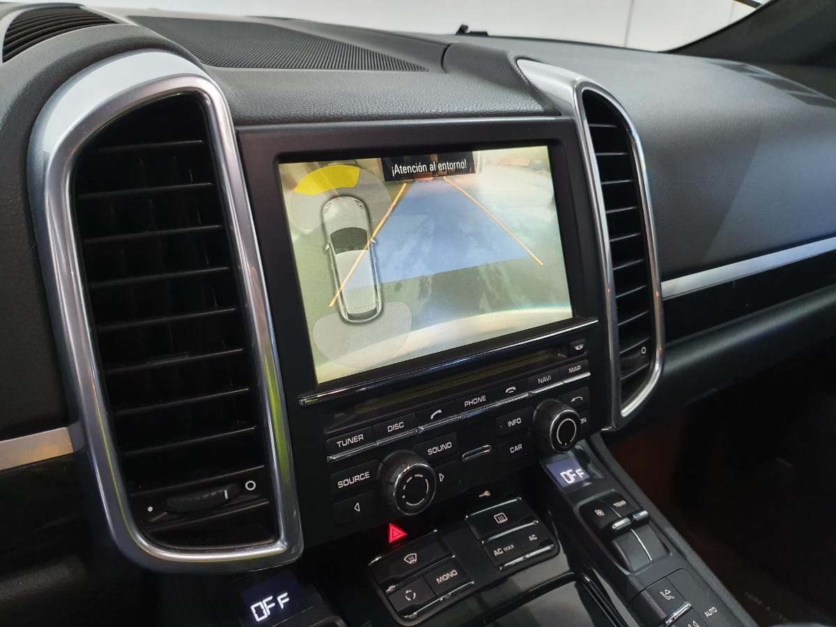 Porsche Cayenne 3.0D · Ano 2013 — imagem 51