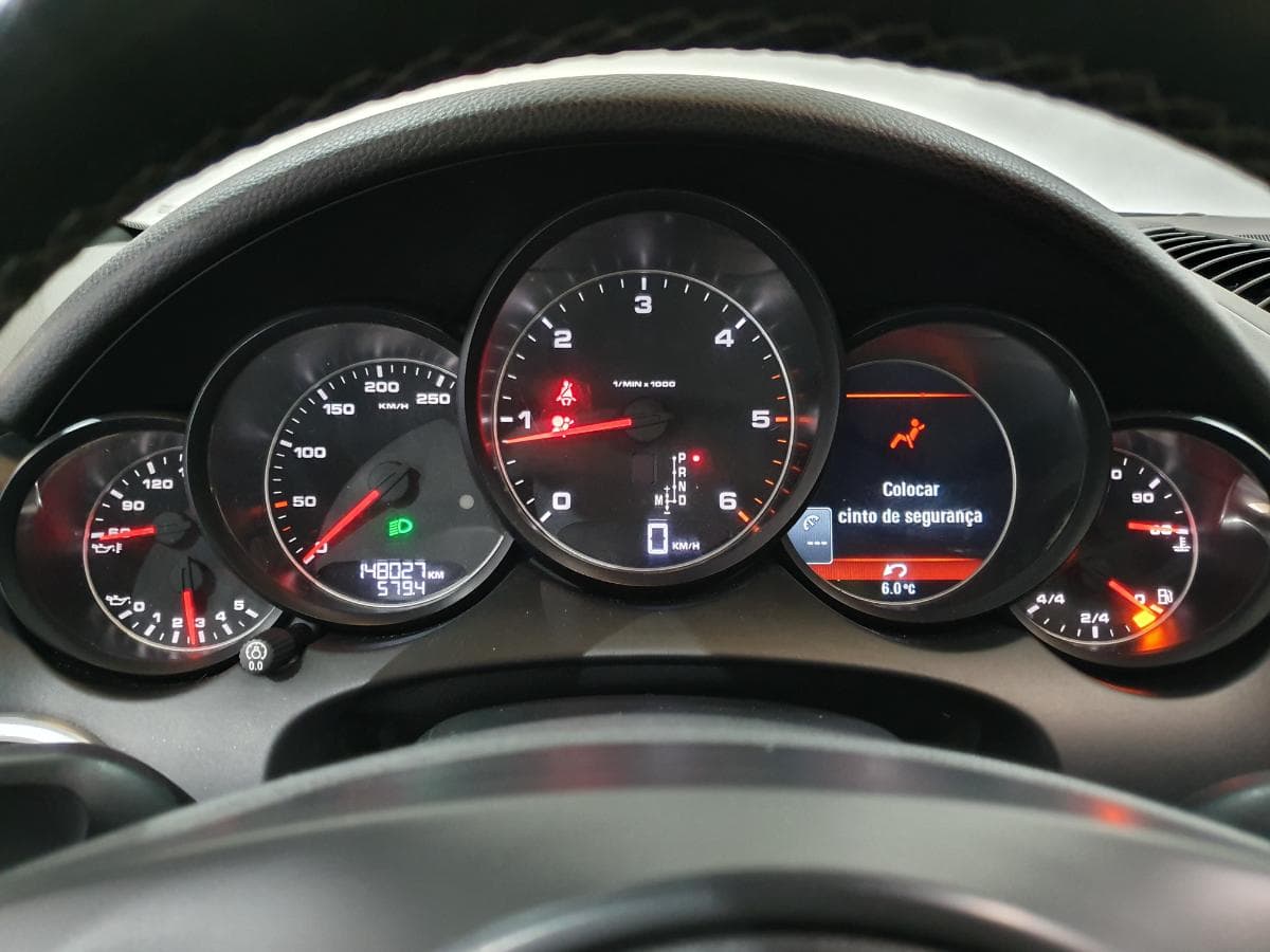 Porsche Cayenne 3.0D · Ano 2013 — imagem 52